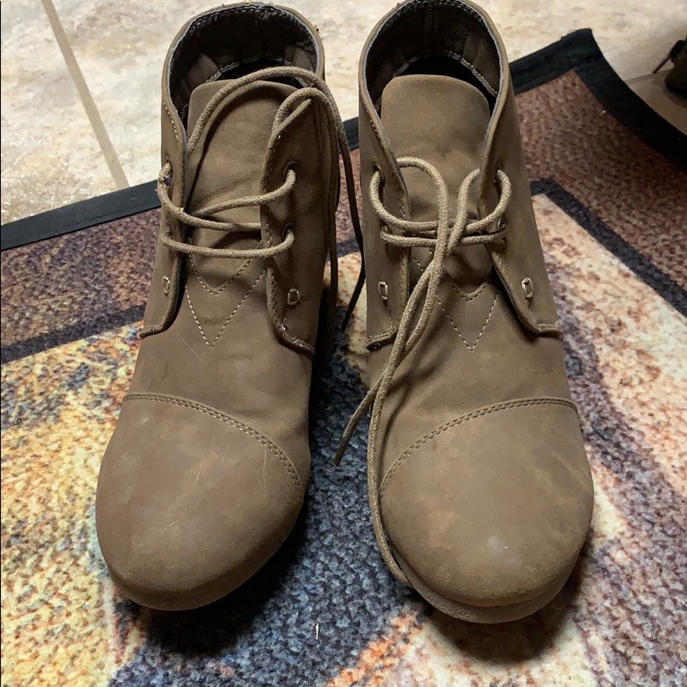 Wedges - Picture 2 of 3
